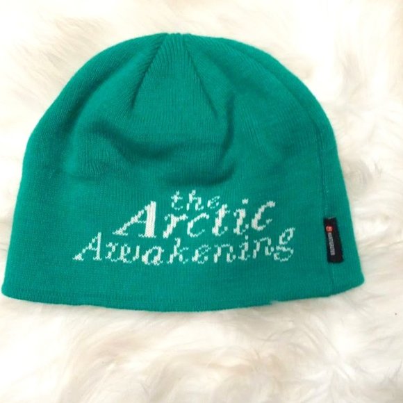 HURTIGRUTEN Accessories - Vintage HURTIGRUTEN The Arctic Awakening Wool Blend Winter Beanie Hat Green